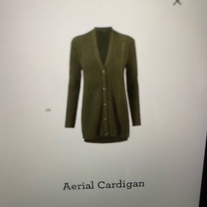 Cabi Aerial Cardigan. Medium